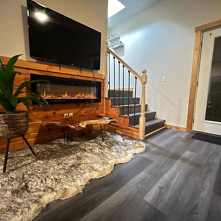 Smokey Mountain Retreat, Hot Tub, Game Room, Sleeps 8! Gatlinburg Extérieur photo
