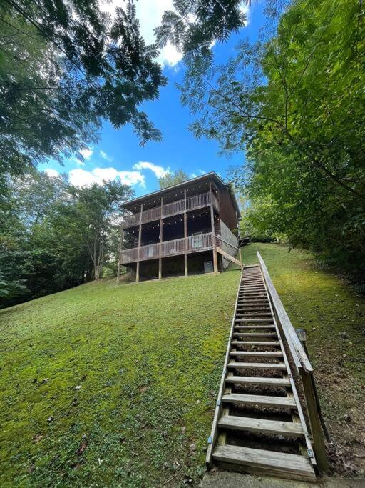 Smokey Mountain Retreat, Hot Tub, Game Room, Sleeps 8! Gatlinburg Extérieur photo